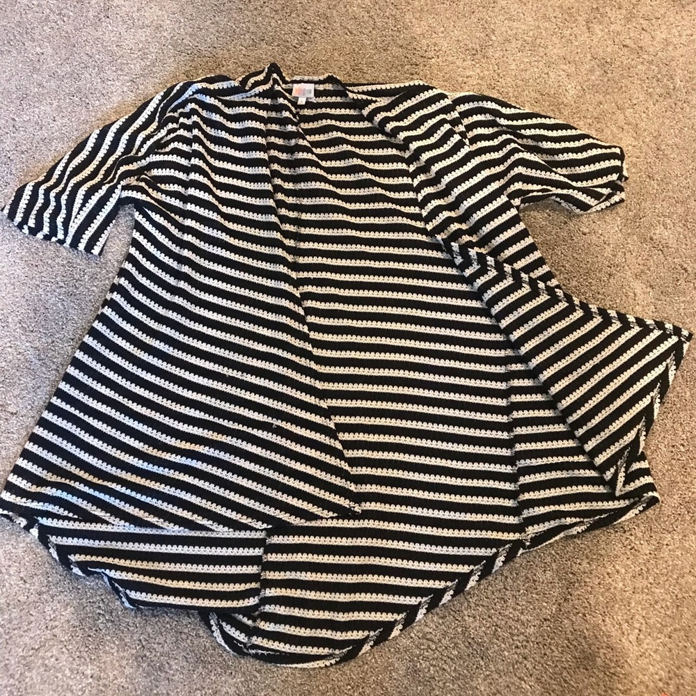 Lularoe lindsey size small